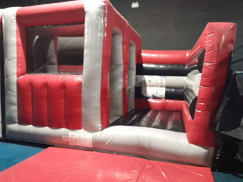 BTG Eddisons - Stockport - Indoor Ninja Warrior Style Obstacle/Assault Course, Inflatable Obstacle Park & Cafe/Catering Equipment and Furniture at Auction - Auction Image 8