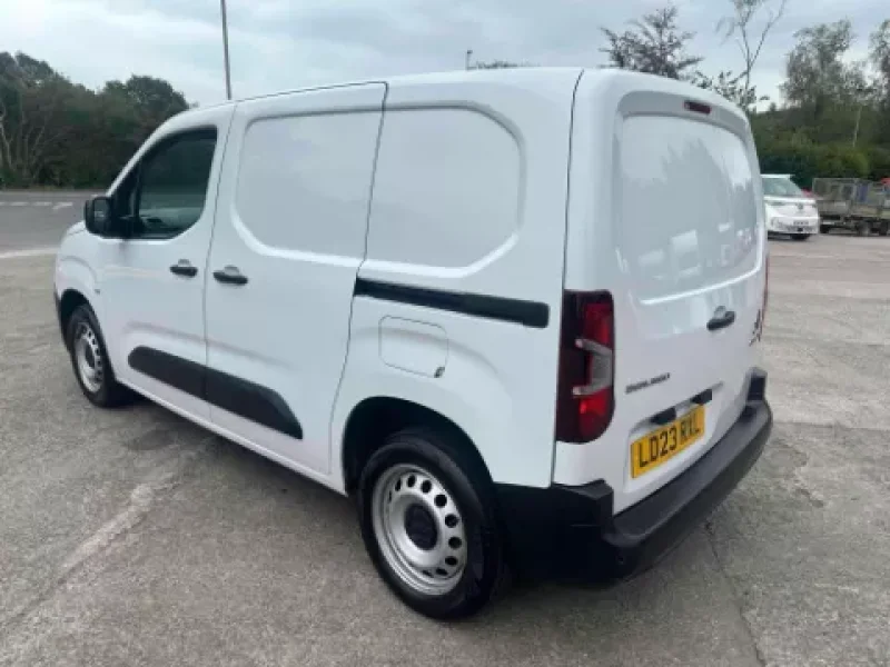 Gavel Auctioneers Ltd - Unreserved Online Auction - 2no. 2023 Citroen Berlingos - Auction Image 2