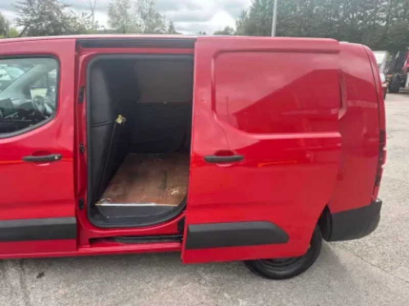 Gavel Auctioneers Ltd - 2019 Citroen Berlingo 950 Enterprise BHD Panel Van at Auction - Auction Image 4