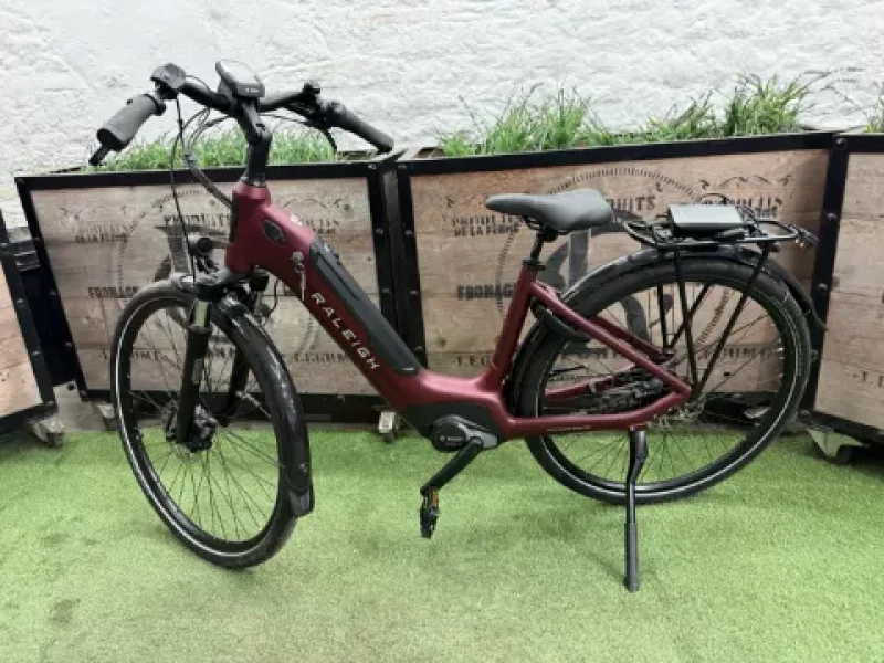 Gavel Auctioneers Ltd - Raleigh Motus Tour E-Bike at Auction - Auction Image 1