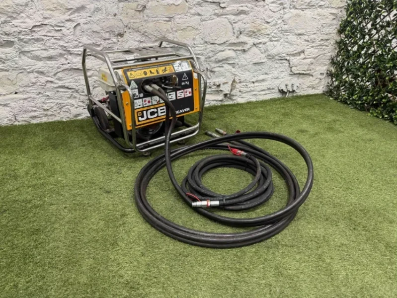 Gavel Auctioneers Ltd - Unreserved Online Auction - The Assets of a Telecommunications Installation Contractor - Auction Image 4