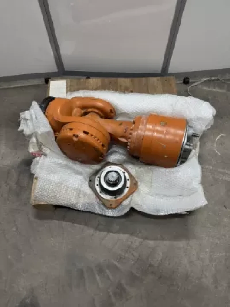 JPS Chartered Surveyors - CNC & Robotic Machining Equipment | Spindles, Rotary Tables, Tooling & More at Auction - Auction Image 8
