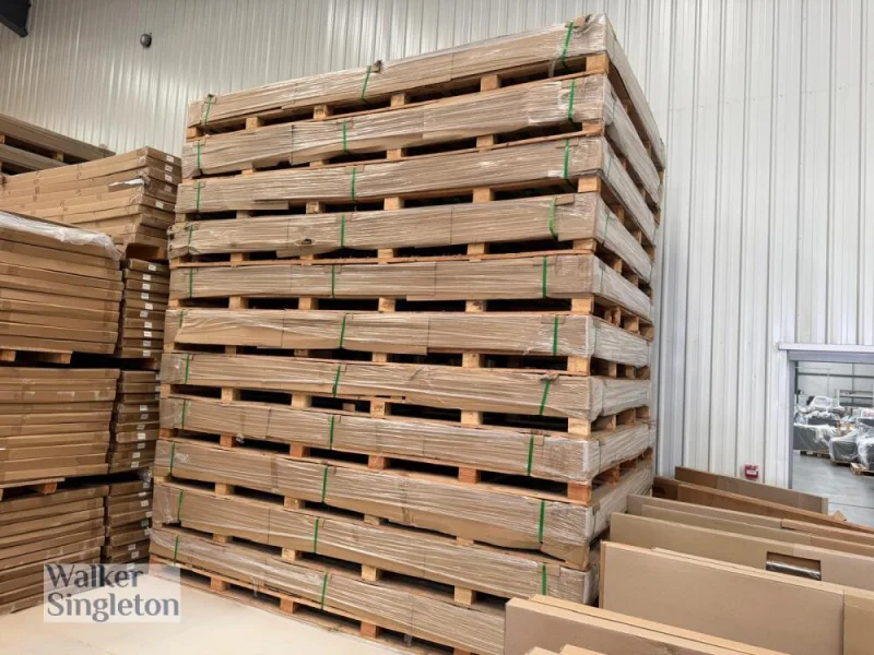 Walker Singleton - Clear Extruded Acrylic Sheets at Auction - Auction Image 2