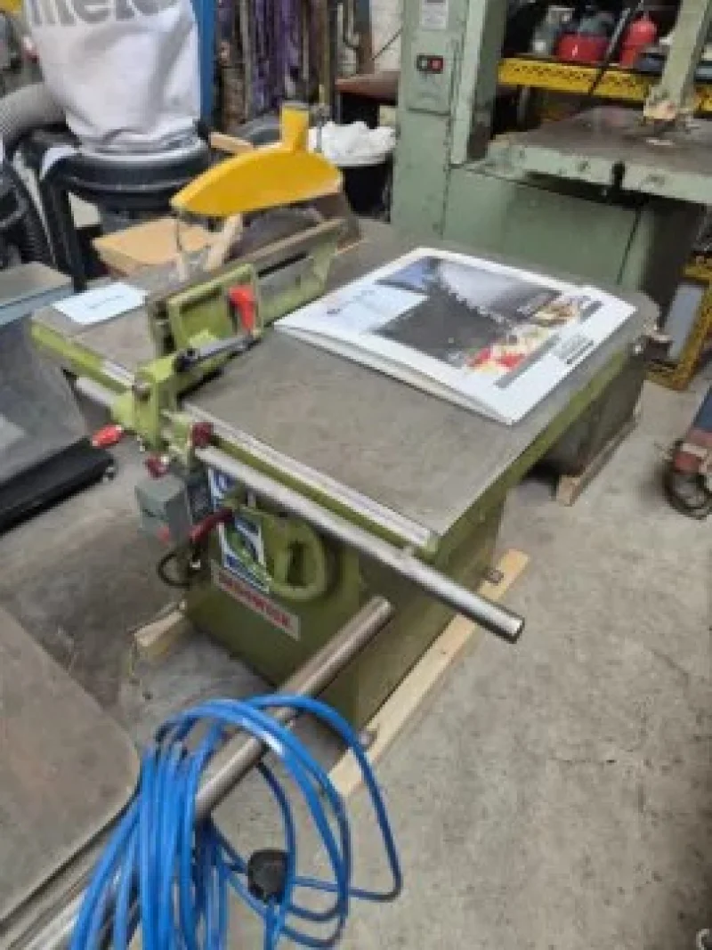 Sanderson Weatherall LLP - Leeds - Woodworking Machinery, Dust Extraction Units & Workshop Tools available at Auction - Auction Image 3