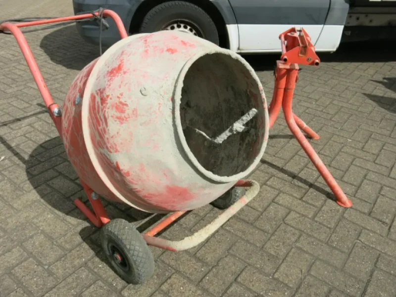 G J Wisdom & Co - ON-LINE AUCTION: Contents of Landscape Gardening Company in Oxford with Vehicles & Equipment - Auction Image 4