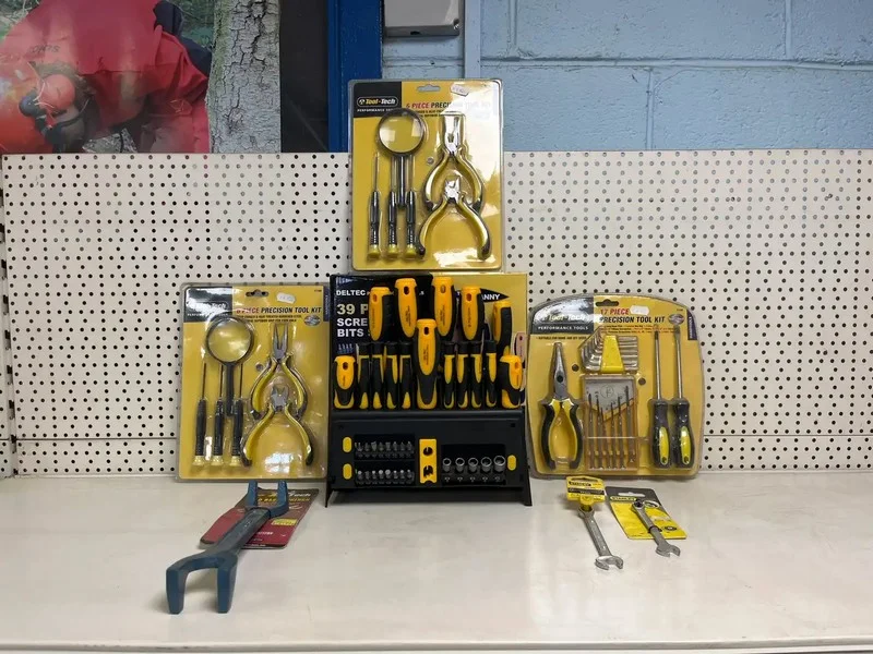 Wilsons Auctions - Dublin 22 - Workwear & DIY Equipment Auction - Auction Image 7