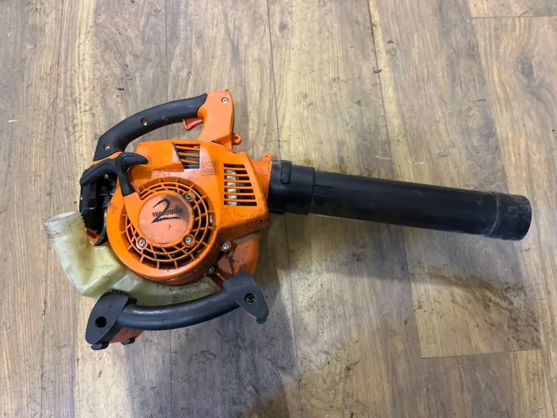 Wilsons Auctions - Landscaping & Gardening Equipment Auction of JW Hire & Sales - Auction Image 2