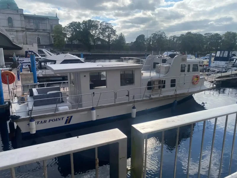 Wilsons Auctions - Auction of Capri Live Aboard Houseboat - Auction Image 3