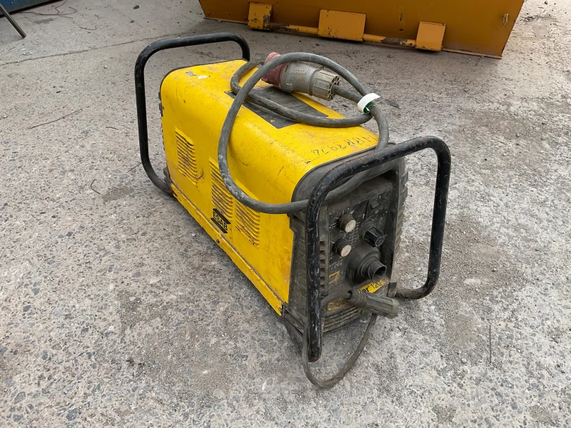 BPI - Site Equipment Auction to include Haki Scaffolding, Shipping Containers, Lifting Equipment & more - Auction Image 6