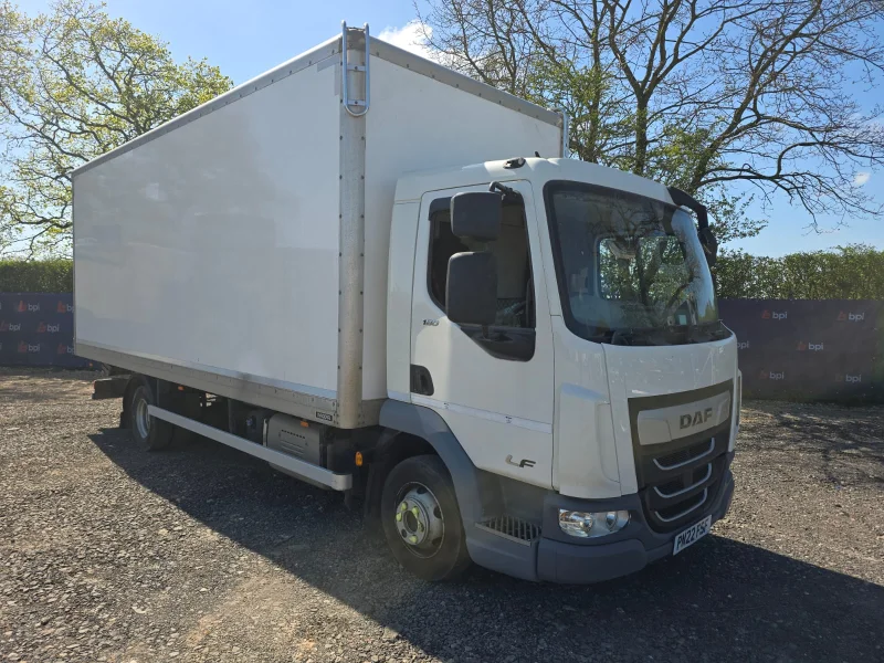 BPI - 2022 DAF LF 180 7.5t Rigid Box Trucks with Tail Lifts available at Auction - Auction Image 3