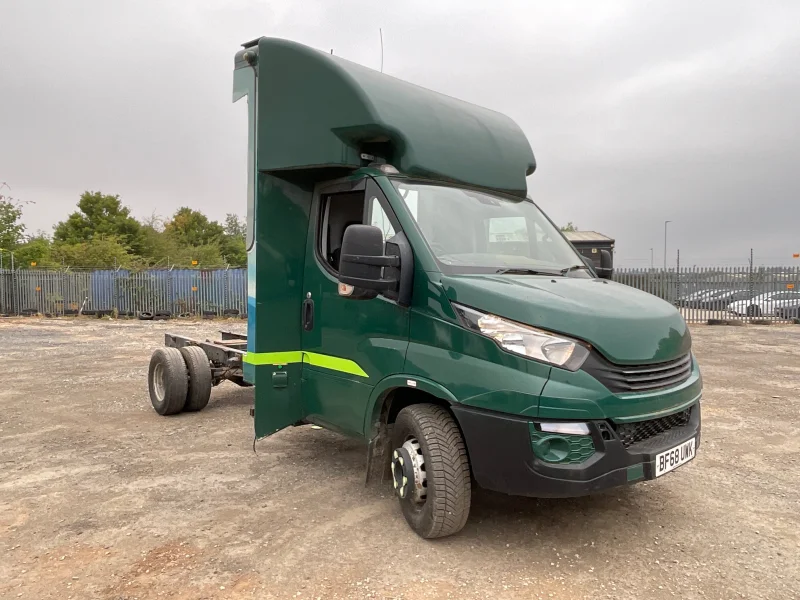 BPI - Commercial Vehicles & Mercedes C220 Auction - Auction Image 3