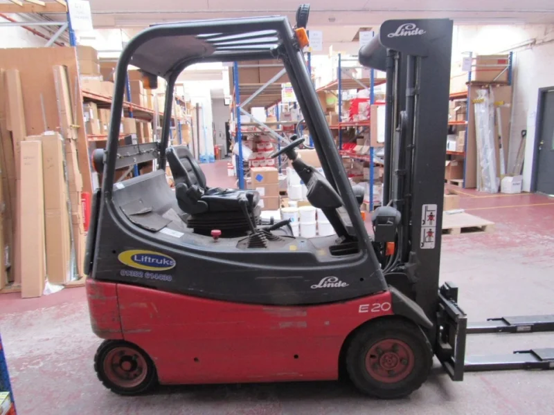 BTG Eddisons - Stockport - The Assets of a Window and Door Hardware Supplier including Vans, Forklift & Racking at Auction - Auction Image 5