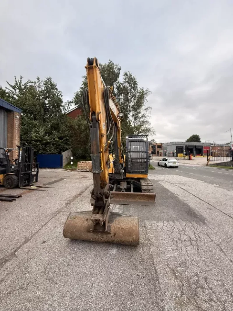 JPS Chartered Surveyors - Plant Auction | LiuGong 909E cr Excavator, Vibratory Roller & JCB Telehandler - Auction Image 1