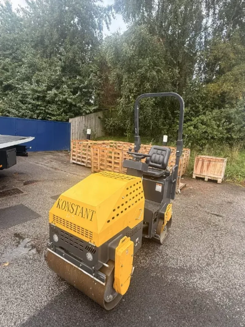 JPS Chartered Surveyors - Plant Auction | LiuGong 909E cr Excavator, Vibratory Roller & JCB Telehandler - Auction Image 4