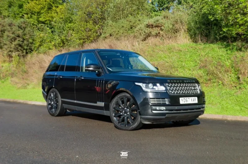 Gavel Auctioneers Ltd - 2017 Range Rover Vogue SE TDV6 Available at Auction - Auction Image 1