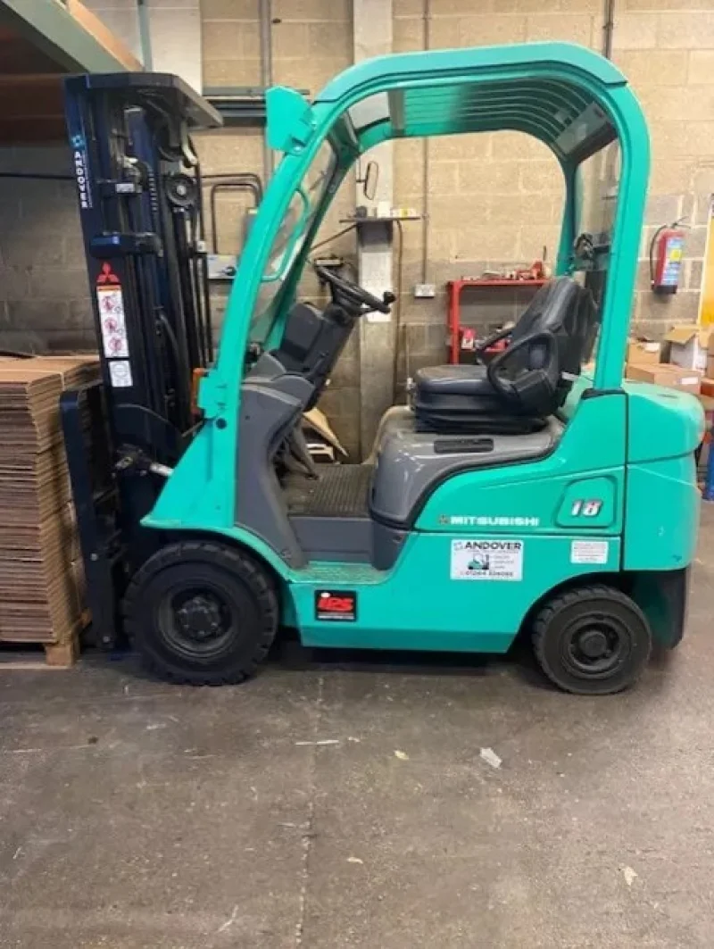 JPS Chartered Surveyors - Assets of a Polythene and Plastic Sheeting Manufacturer Auction to include: 2019 Renault Master Van, Mitsubishi Forklift, Flexographic Printer & More - Auction Image 2