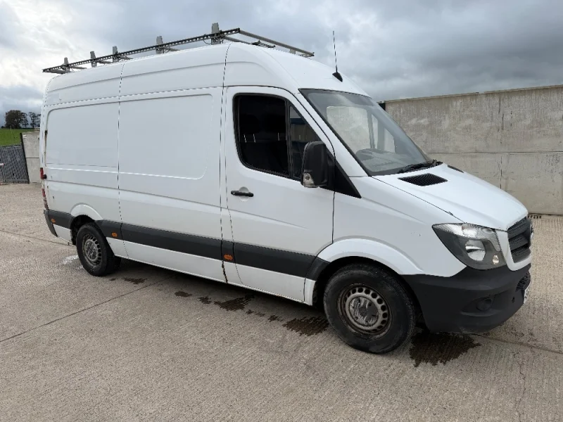 Mid Ulster Auctions Ltd - Vans, Cars & HGVs Auction – Commercial Vehicles, Tippers, Low Loaders & More - Auction Image 3