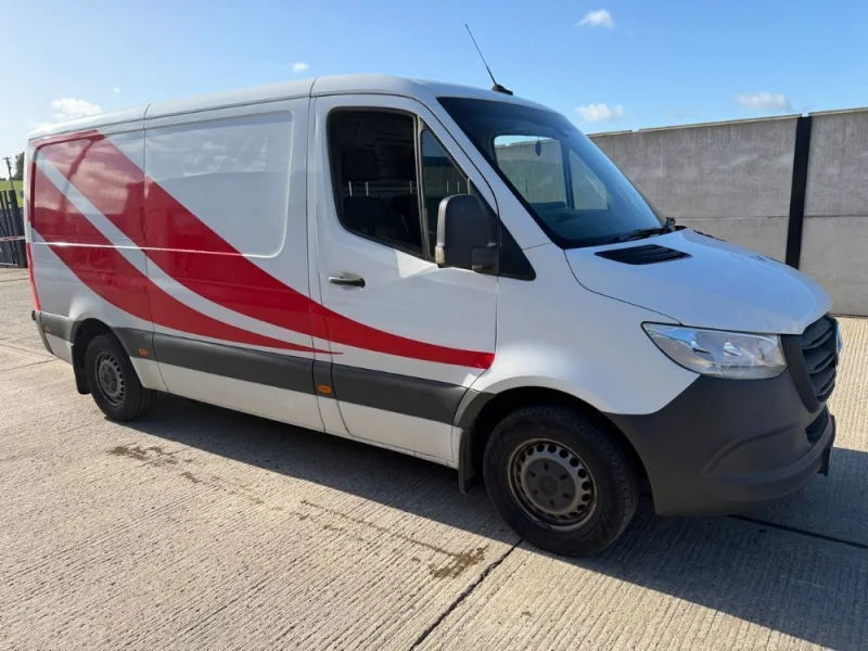 Mid Ulster Auctions Ltd - Vans, Cars & HGVs Auction – Commercial Vehicles, Tippers, Low Loaders & More - Auction Image 7