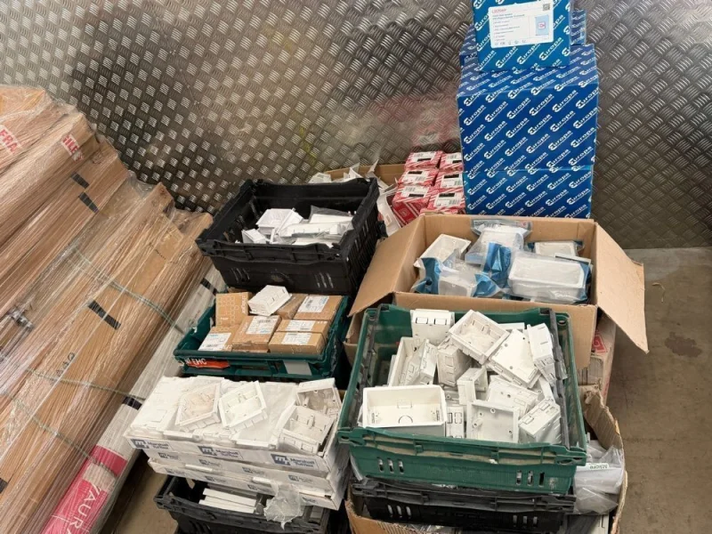 Mid Ulster Auctions Ltd - Tools to include Woodworking Machinery, Electrical Equipment, Lighting at Auction - Auction Image 4