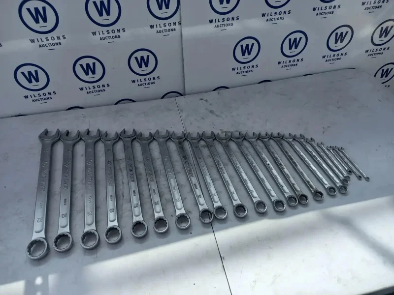 Wilsons Auctions - Dublin 22 - Plant, Machinery & Equipment Auction - Auction Image 7