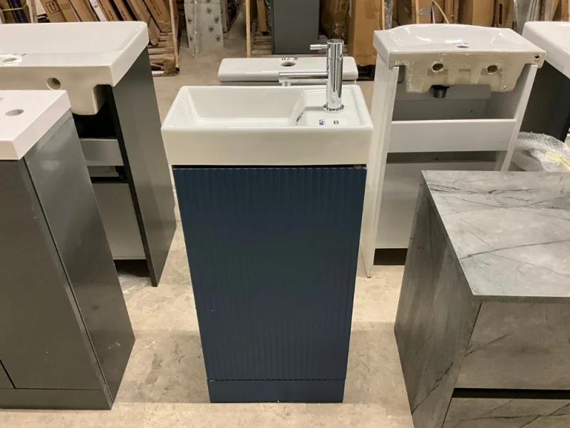 Mid Ulster Auctions Ltd - Bathroom Warehouse at Auction - Auction Image 2