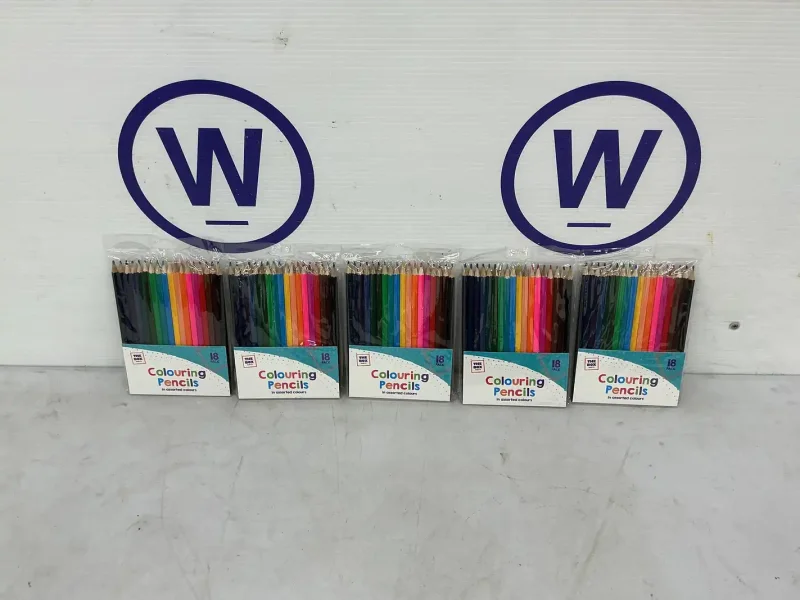 Wilsons Auctions - Glasgow - Fabric, Sewing Accesories and Paint Auction - Auction Image 5