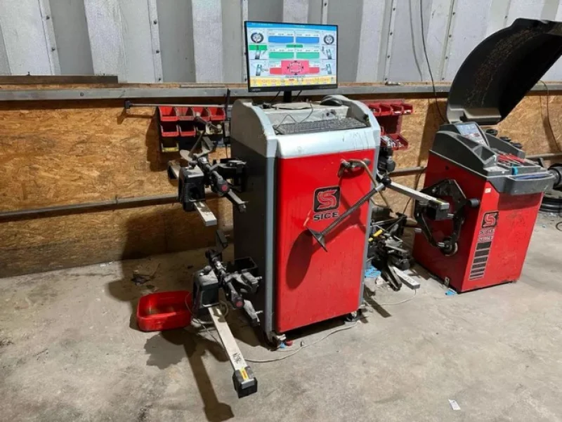 Gavel Auctioneers Ltd - Unreserved Online Auction - The Assets of a HGV Repair Workshop & Tyre Garage - Auction Image 1