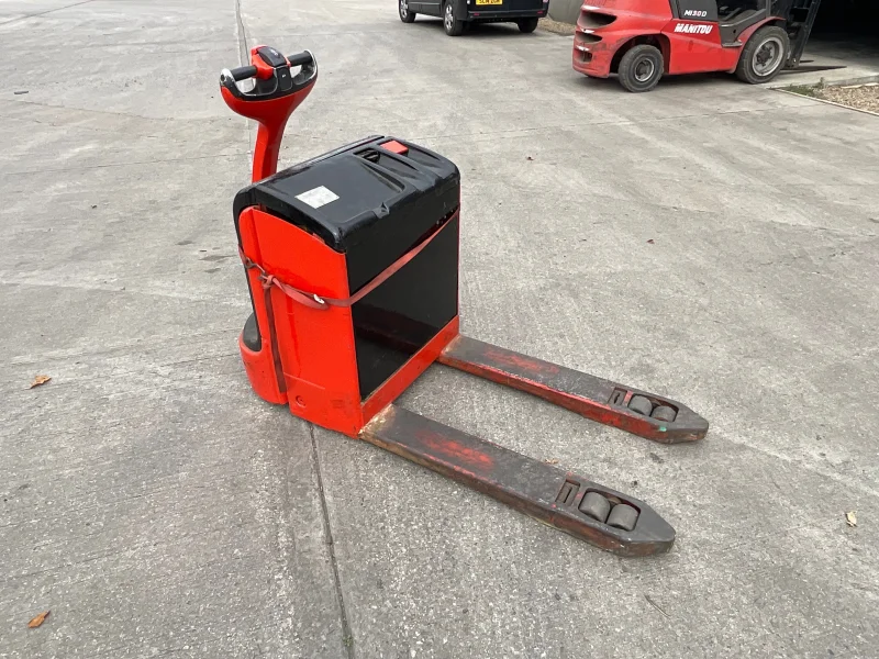 BPI - Electric Forklift Trucks, Reach Trucks & Pallet Trucks on behalf of Plant Training Company - Auction Image 5