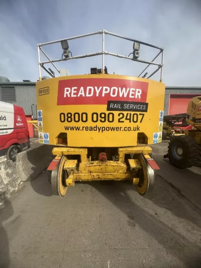 Sanderson Weatherall LLP - Tracked/ Wheeled Road Rail Vehicles, Contractors Plant & Equipment at Auction - Auction Image 5