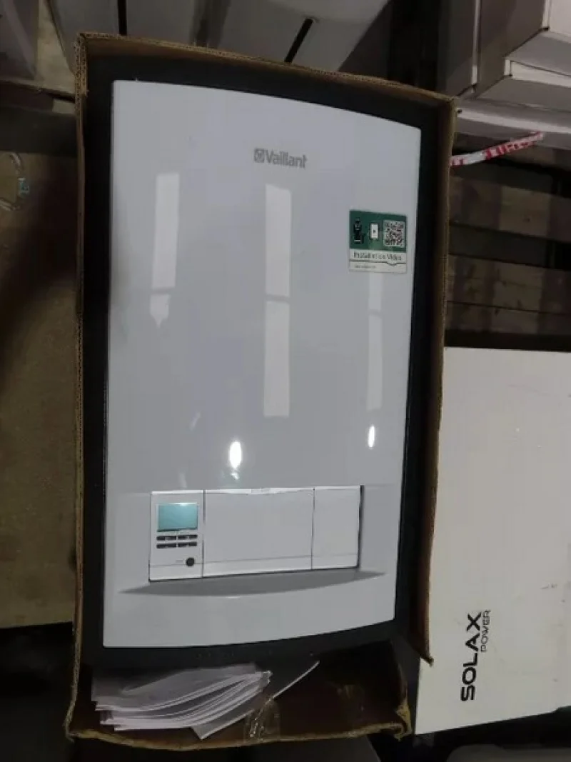 BTG Eddisons - Scunthorpe - The Stock Assets of a Renewable and Smart Energy & Heating Company to include Boilers, Het Pumps, Inverters, Solar Batteries at Auction - Auction Image 3