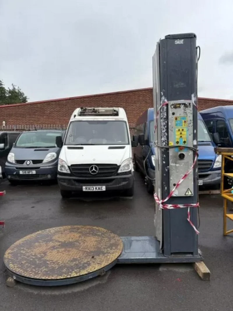 BTG Eddisons - Scunthorpe - Doosan Forklift Trucks, Batteries, Pallet Inverter, Pallet Wrapper, Loading Ramp, Crusher at Auction - Auction Image 4