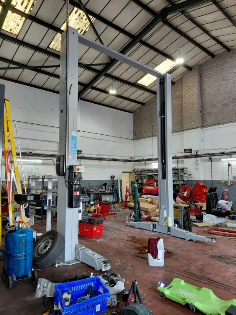 BTG Eddisons - Stockport - Assets of a Vehicle Fleet Management Company to include Range of Garage Equipment at Auction - WARRINGTON (copy) - Auction Image 1