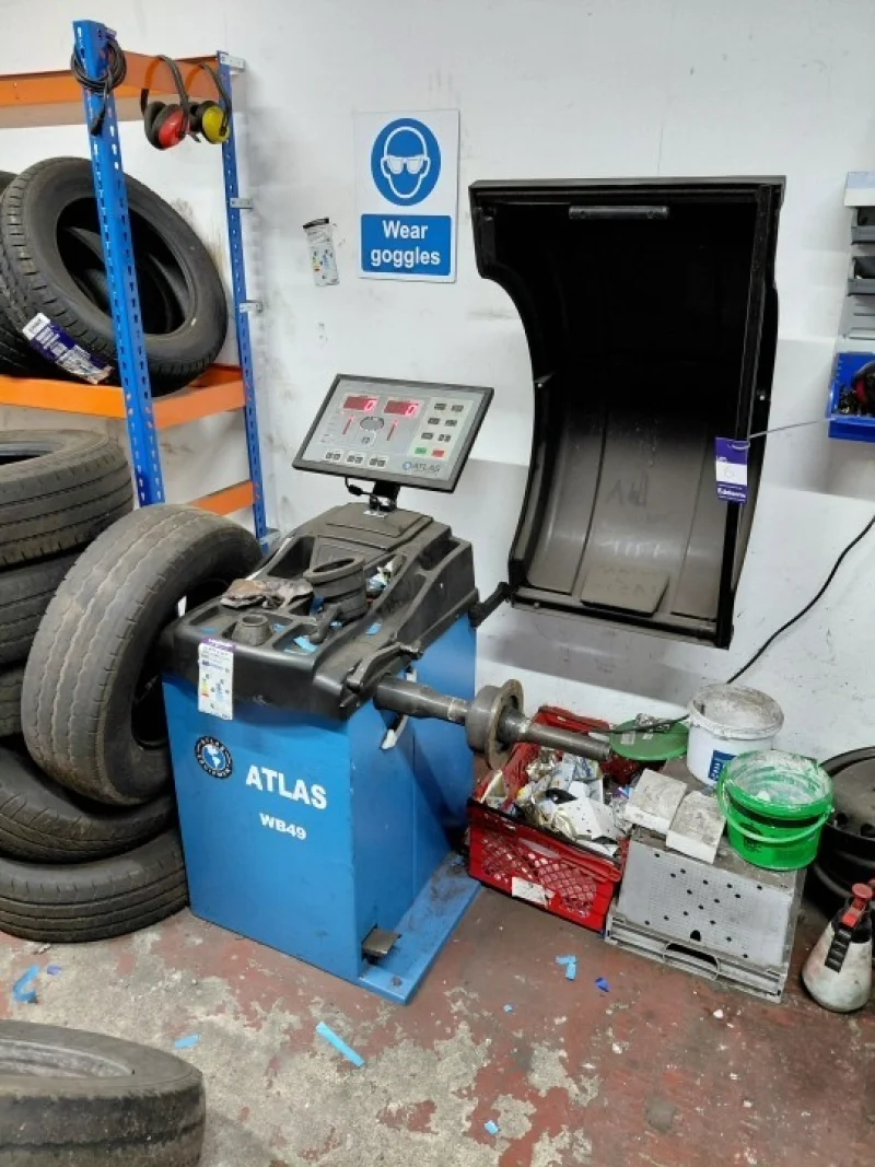 BTG Eddisons - Stockport - Assets of a Vehicle Fleet Management Company to include Range of Garage Equipment at Auction - WARRINGTON (copy) - Auction Image 4
