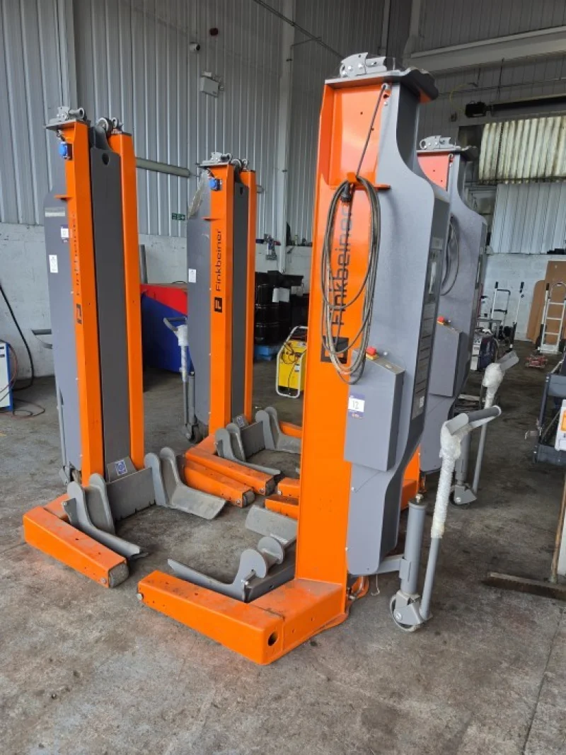 BTG Eddisons - Stockport - Assets of a Vehicle Fleet Management Company to include Range of Garage Equipment at Auction - BRIDGEND - Auction Image 6
