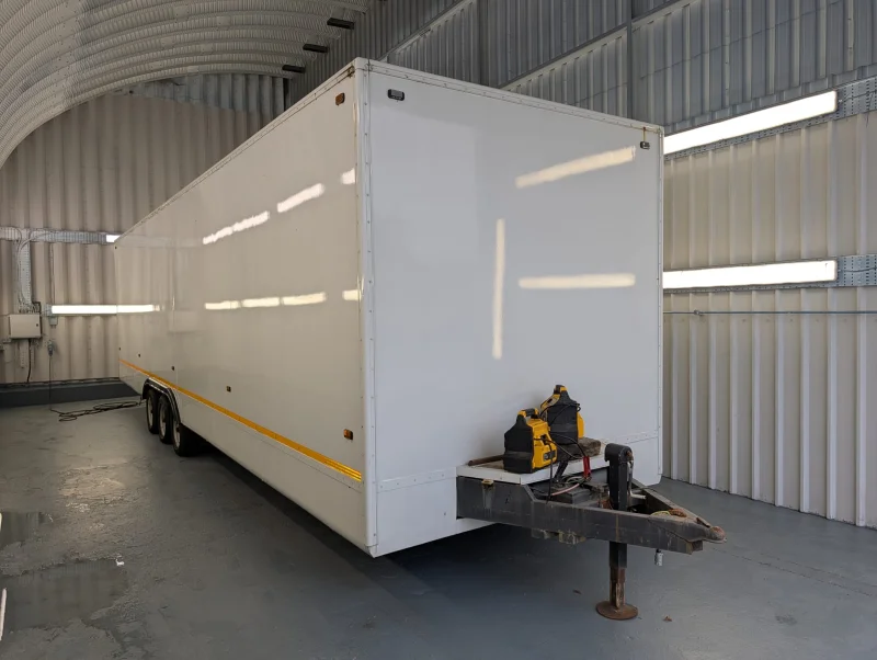 BPI - On Location Facilities Trailers & Vehicles at Auction - Auction Image 5
