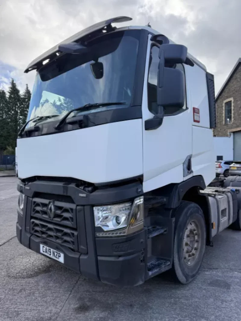 Gavel Auctioneers Ltd - Unreserved Online Auction - 2019 Renault T440 Tractor Unit with Tipping Gear at Auction - Auction Image 4