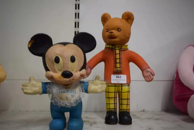 Gilbert Baitson - Collectible Toy Auction - Auction Image 2