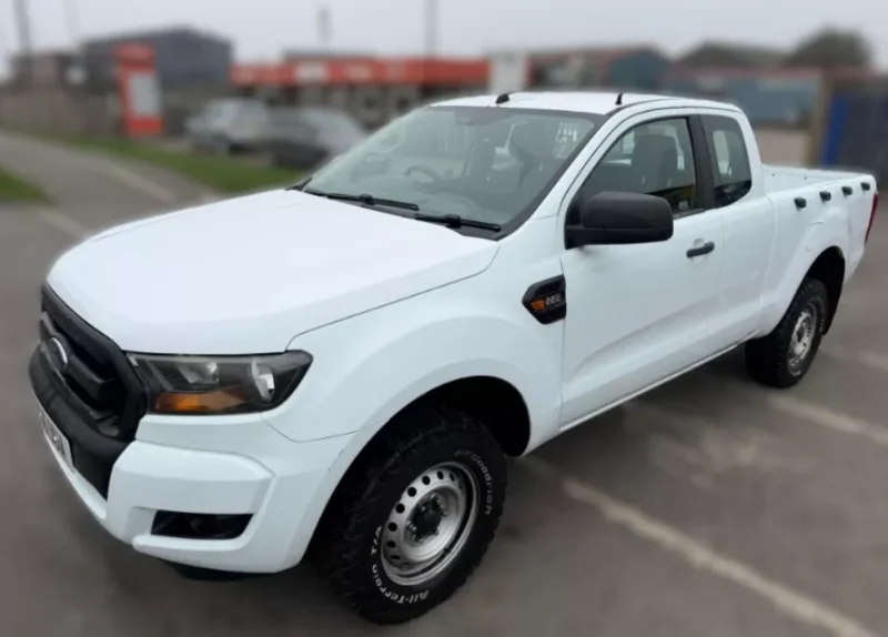 Universal Auctions Group Ltd - Major Clearance Auction, Over 700 lots: Ex-Fleet Vehicles, Agri & Farm, Heavy Plant, Machinery, HGVs & Much More - Auction Image 3