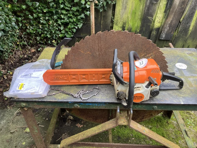 Stags - Online Timed Auction Dispersal Auction of Tractors, Land Rover, Quad Bike, Trailers, Farm, General, Garden & Vintage Equipment - Auction Image 3