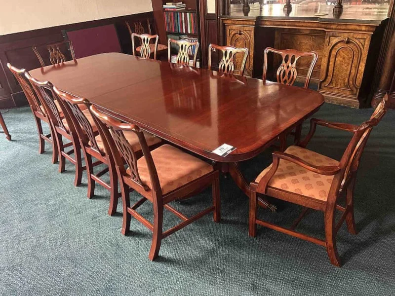 Sweeney Kincaid - Contents of a School at Auction - Auction Image 3