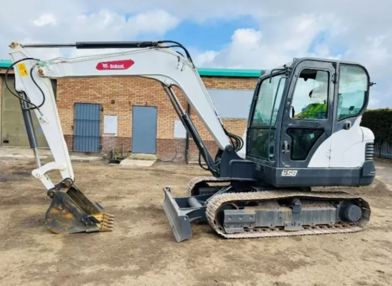 Universal Auctions Group Ltd - Massive Multi-Lot Auction; Ex-Fleet Vans, Agri, Construction & Heavy Plant Machinery And Much More! - Auction Image 4