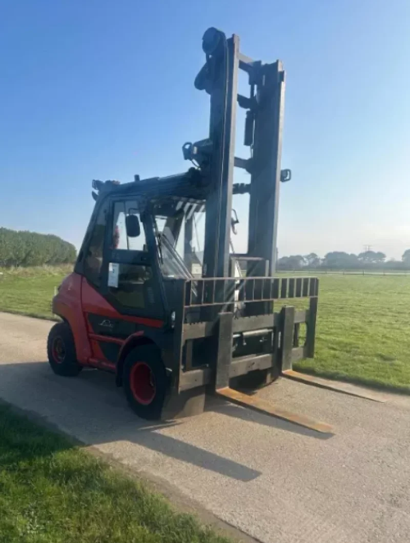 Universal Auctions Group Ltd - Major Clearance Auction, Over 700 lots: Ex-Fleet Vehicles, Agri & Farm, Heavy Plant, Machinery, HGVs & Much More - Auction Image 7