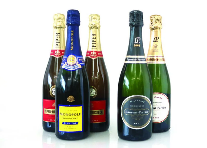 W & H Peacock - Vintage & Modern Wines,  Beers, Spirits & Tobacco at Auction - Auction Image 3