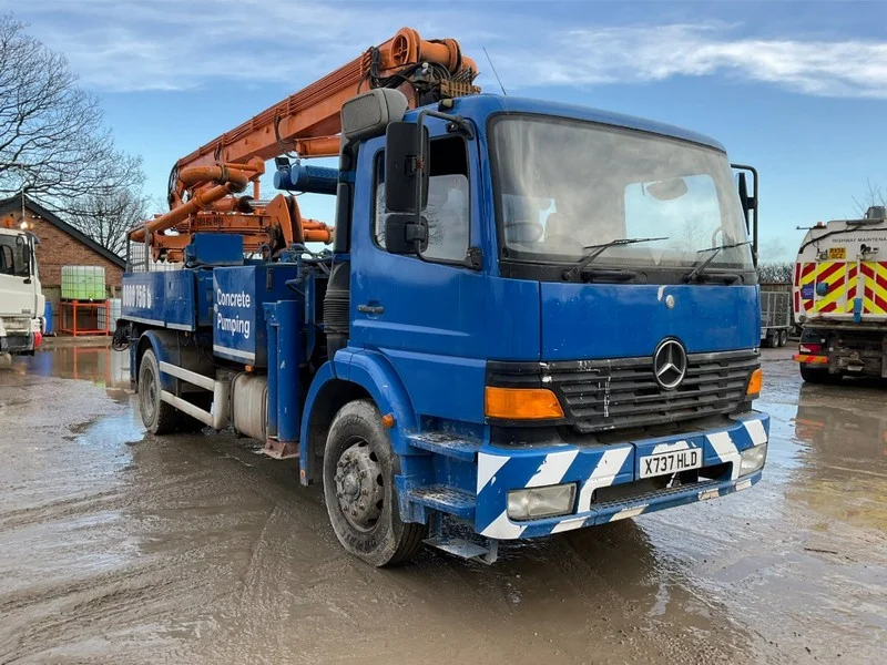 BPI Auctions - JCB Telehandlers, Concrete Pump Trucks, Scania Road Sweeper & Volvo Tractor Unit at Auction - Auction Image 3