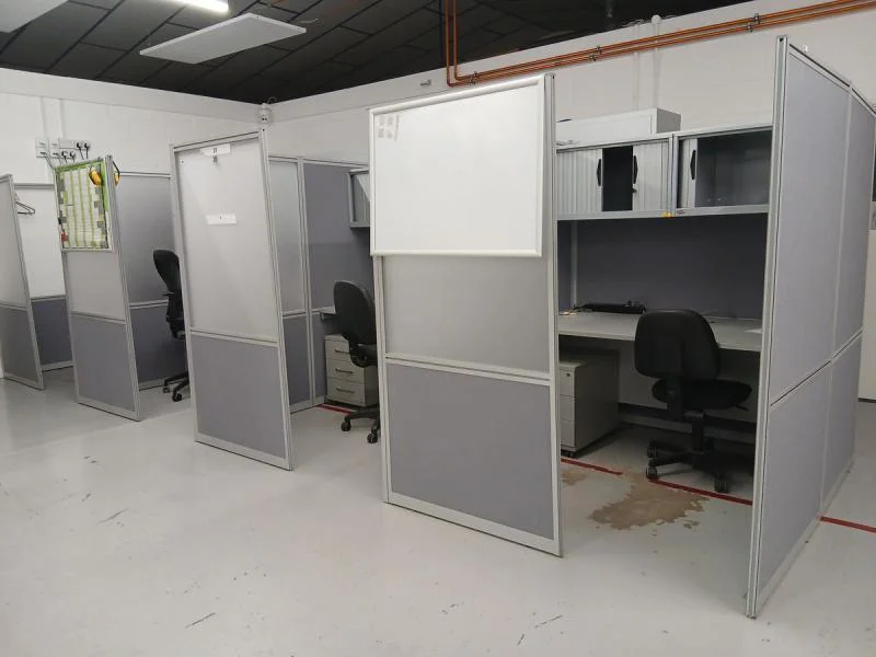 W & H Peacock - Specialist Laboratory Tools, Machinery, Factory Handling Equipment, Stock, Computers and Office Furniture - Auction Image 6