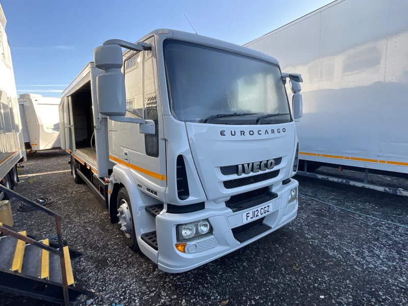 BPI Auctions - Film & TV Location Trailers, RVs & Vehicles at Auction - Auction Image 7