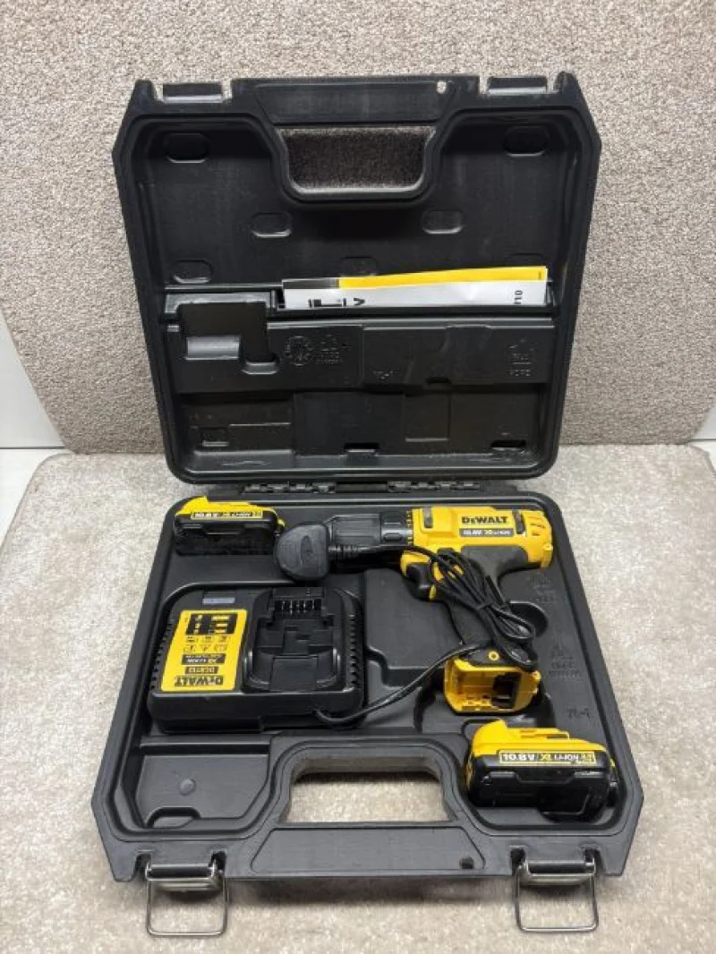 JPS Chartered Surveyors - Various Zaptec Go Electric Vehicle Charging Stations, Assortment of Power Tools & Equipment, Multifunction Testers & More at Auction - Auction Image 8