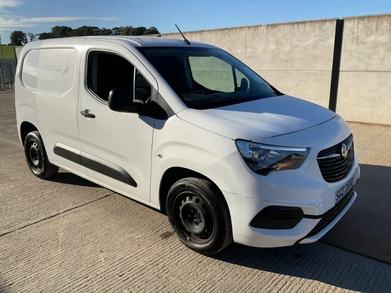 Mid Ulster Auctions Ltd - Vehicle Auction to include Vans, Cars, Campervans, Trailers & More - Auction Image 1