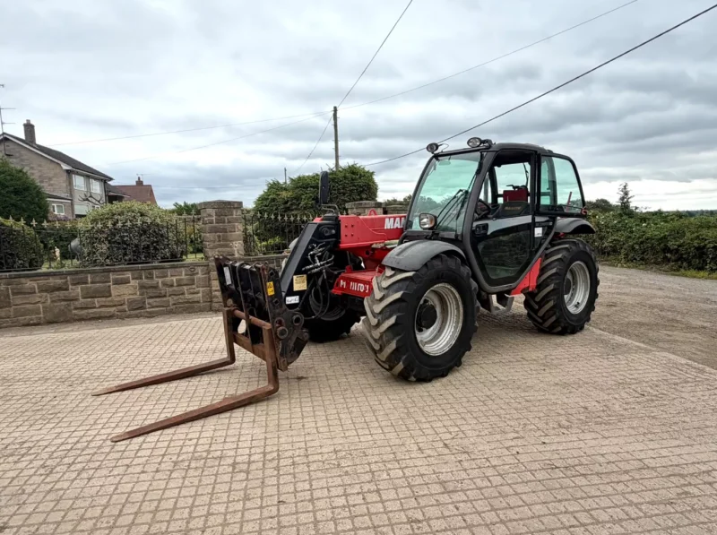 Universal Auctions Group Ltd - Massive Multi-Lot Auction; Ex-Fleet Vans, Agri, Construction & Heavy Plant Machinery And Much More! - Auction Image 4
