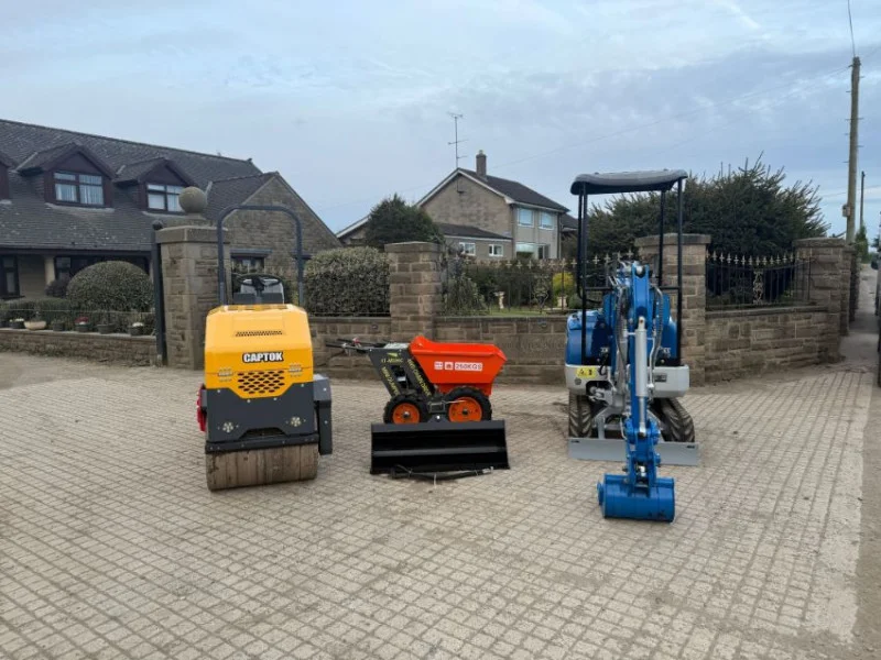 Universal Auctions Group Ltd - Massive Sale! Excavators, Tractors, Forklifts, Agri, Telehandlers & Much More at Auction - Auction Image 7